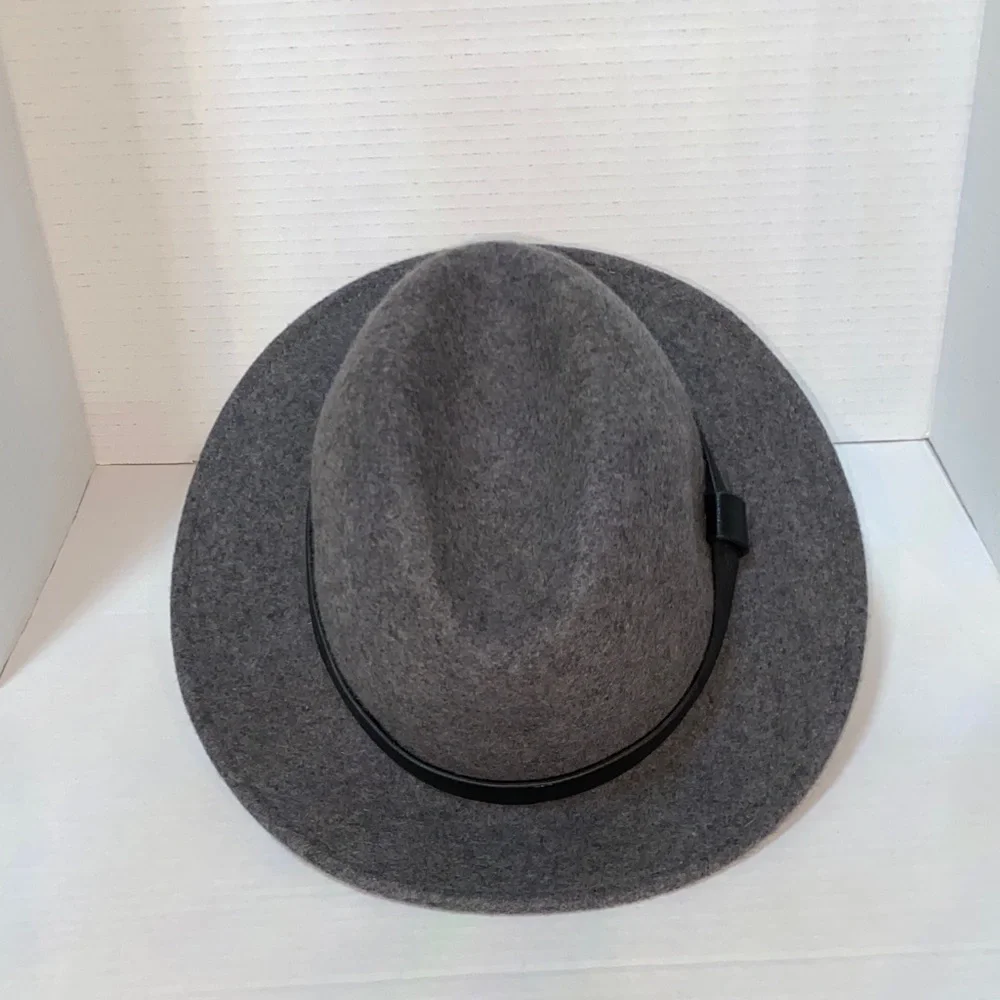 J. Crew Gray Felt Fedora Hat 100% Wool with a Black Band Size M/L